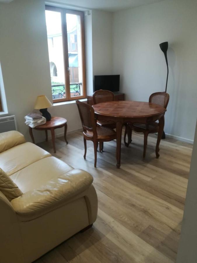 3 Pieces Pont De Loire Plein Centre Face Musee Apartment Nevers Ngoại thất bức ảnh